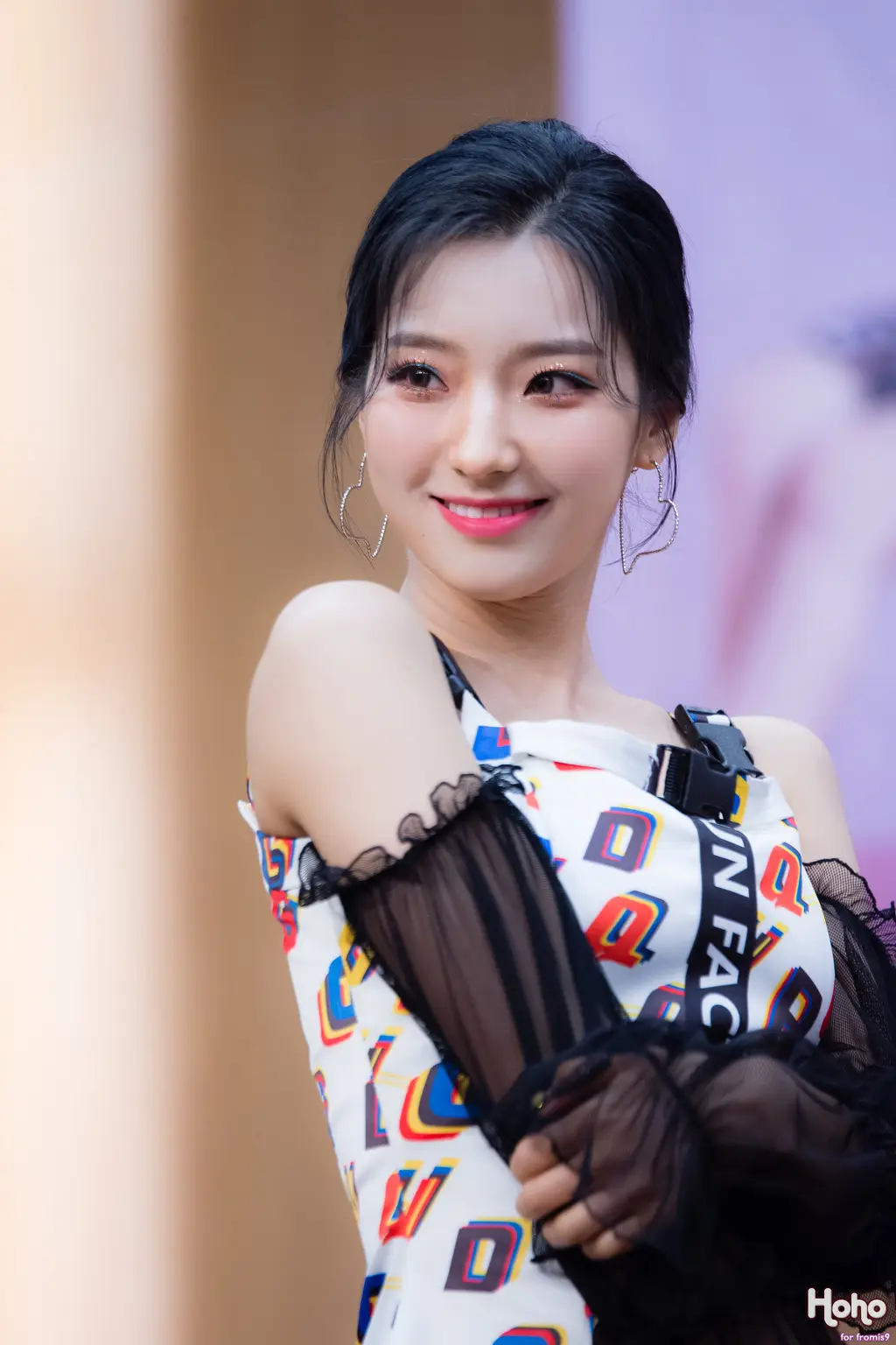 #프로미스나인 캡틴 #새롬.jpg