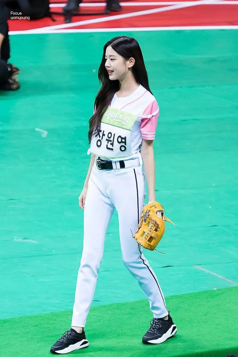 [아육대] 투구하는 #장원영.jpg