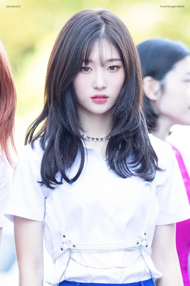 앞머리 잘랐던 정채연.jpg