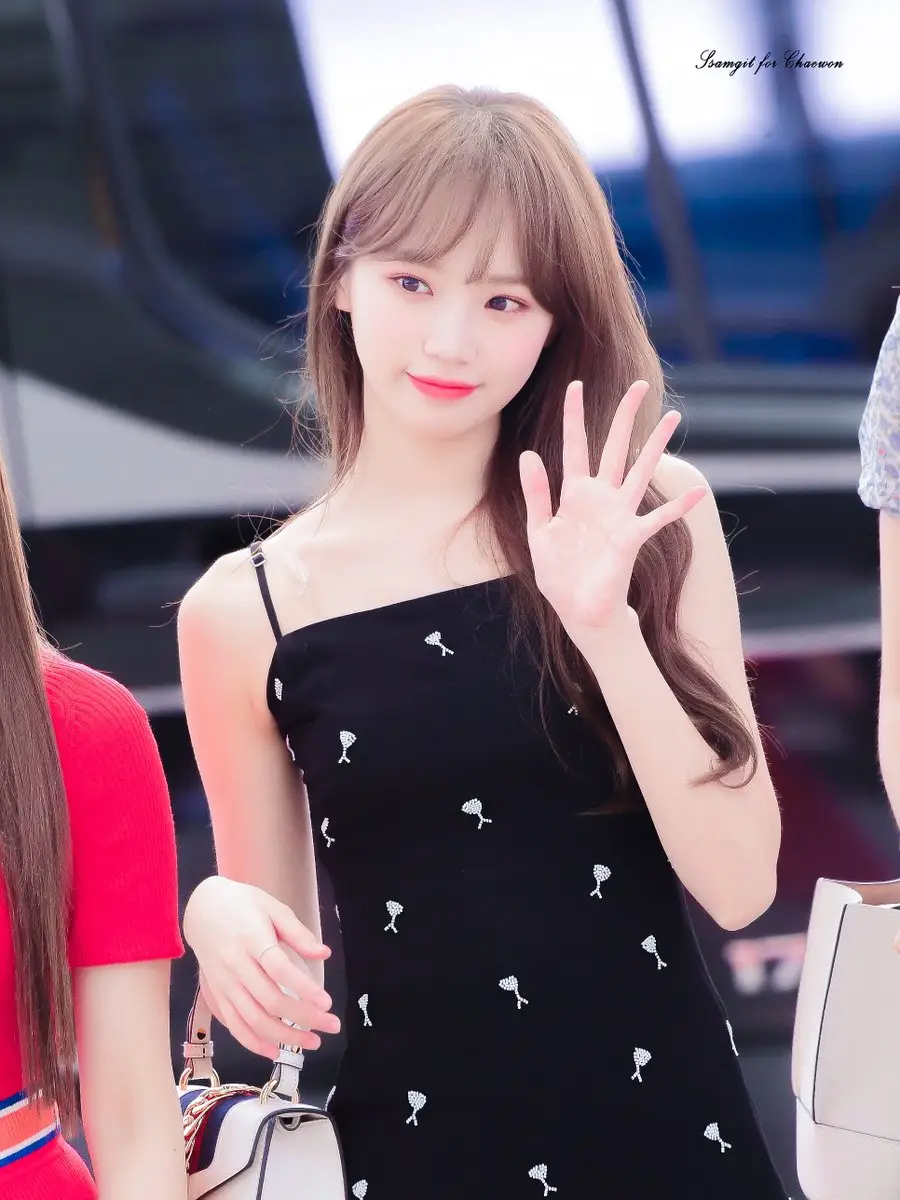 공항출국... #아이즈원 #김채원.jpgif