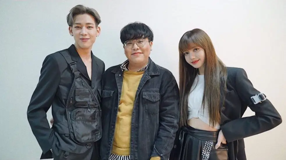 #블랙핑크 리사 & #갓세븐 뱀뱀 (#AIS5Gที่1ตัวจริงxBAMBAMLISA #BAMBAM #GOT7 AIS 5G THE FUTURE IS YOURS)