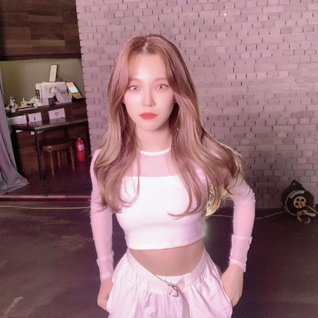 컴백?! #프로미스나인 백지헌 근황