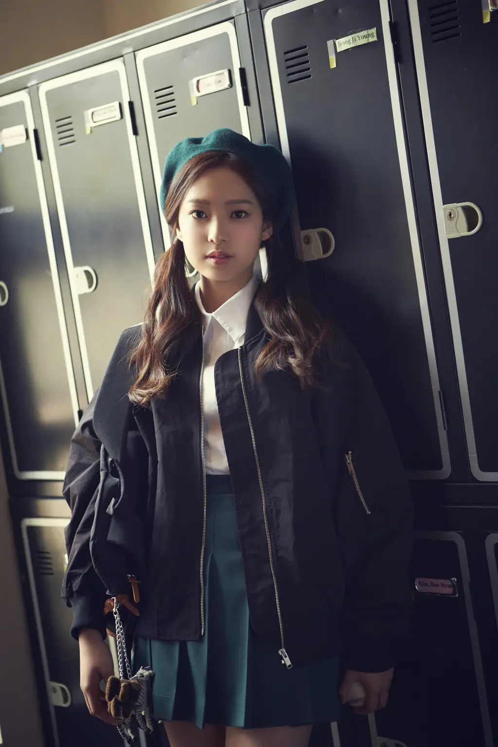 에이프릴 컴백 컨셉티저 공개.jpg