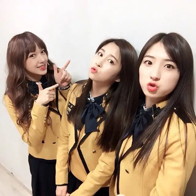 우조소녀 151218 인스타그램 - 학교 다녀왔습니다