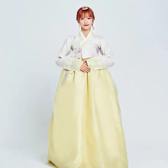 우주소녀 160913 인스타그램 - 한복 예쁘게 입고 #우주소녀 가 추석 인사 드립니다