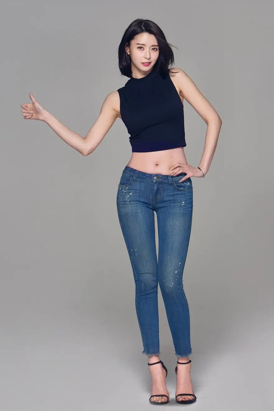 SKT 헬로비너스 나라 화보.jpg