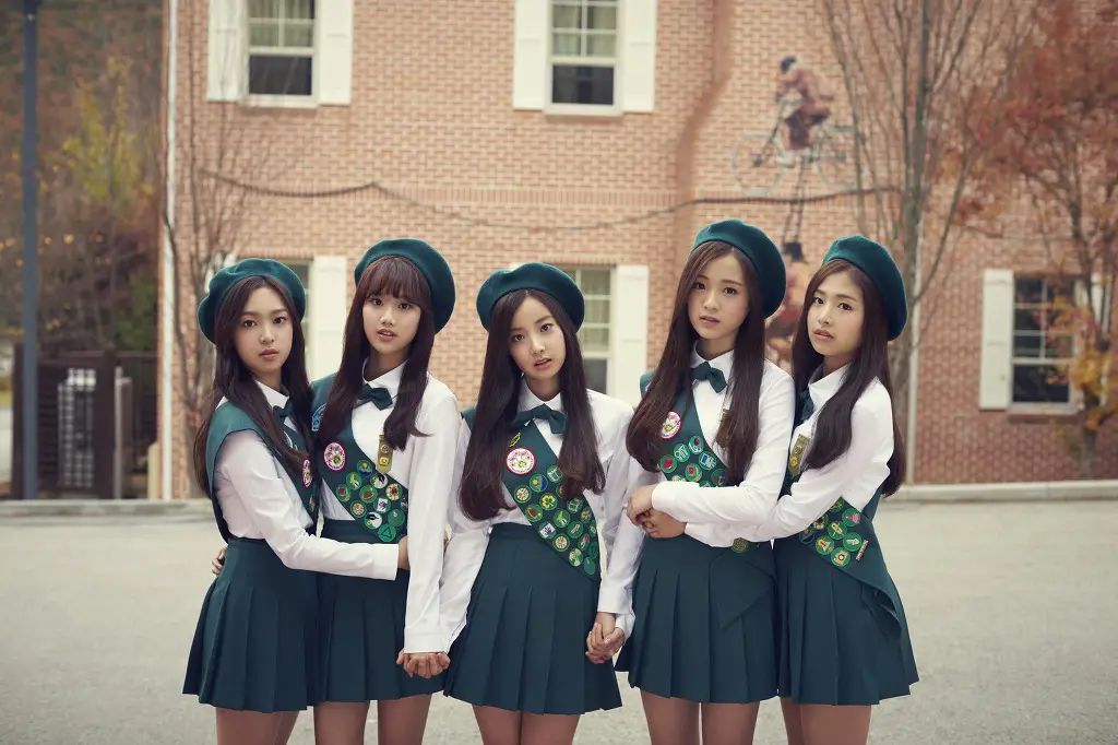 에이프릴 컴백 컨셉티저 공개.jpg