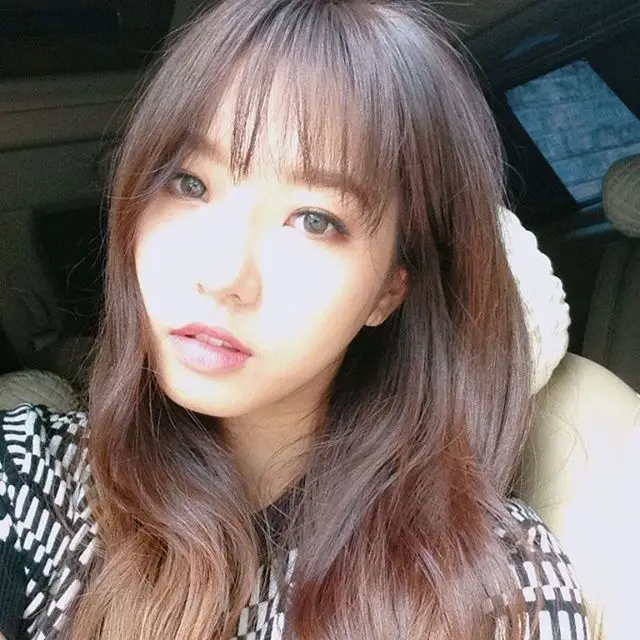 다혜(베스티) 161001 인스타그램 - 낼바욤(찡긋)