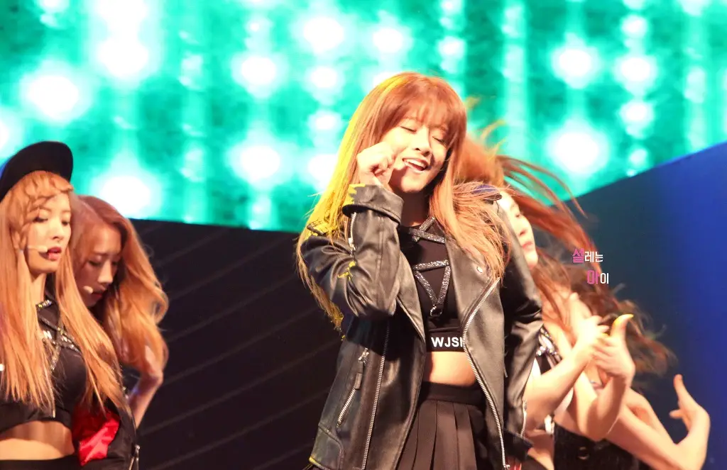 우주소녀 직찍.jpg