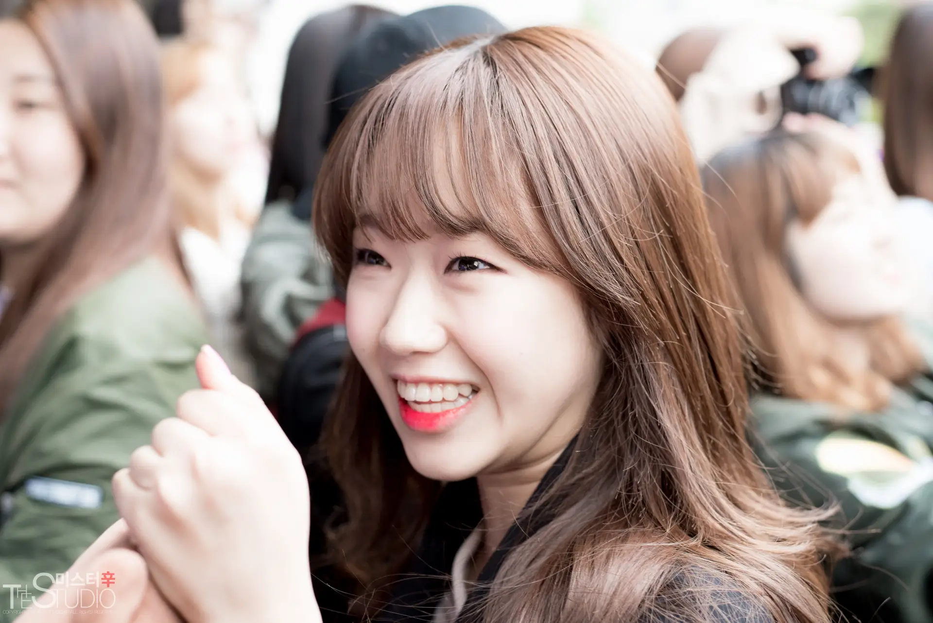 160430 IOI 배틀트립 출근길 직찍 by 미스터신