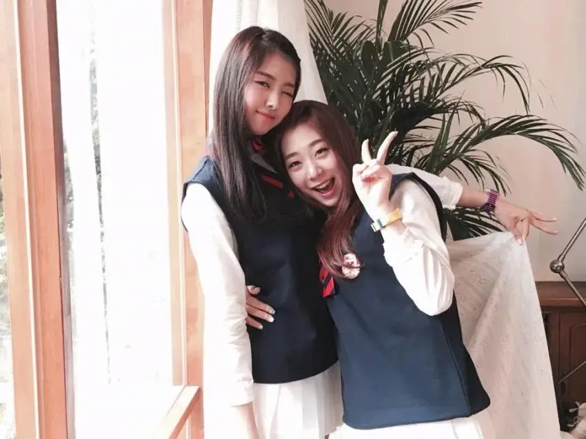 아이오아이(I.O.I) 화보촬영 비하인드컷