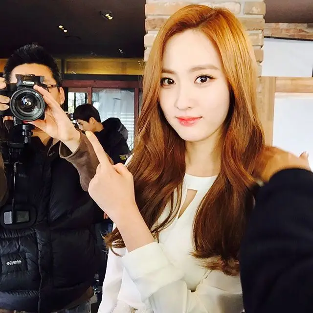 해령(베스티) 160108 인스타그램 - 나뭐찍고있을까유~?