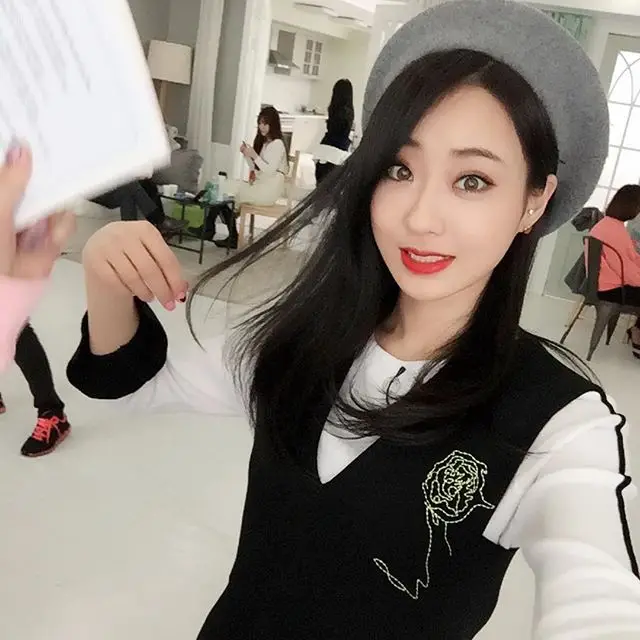 경리(나인뮤지스) 160330 인스타그램 - 주소는 경리 인스타 프로필에 있어요.
