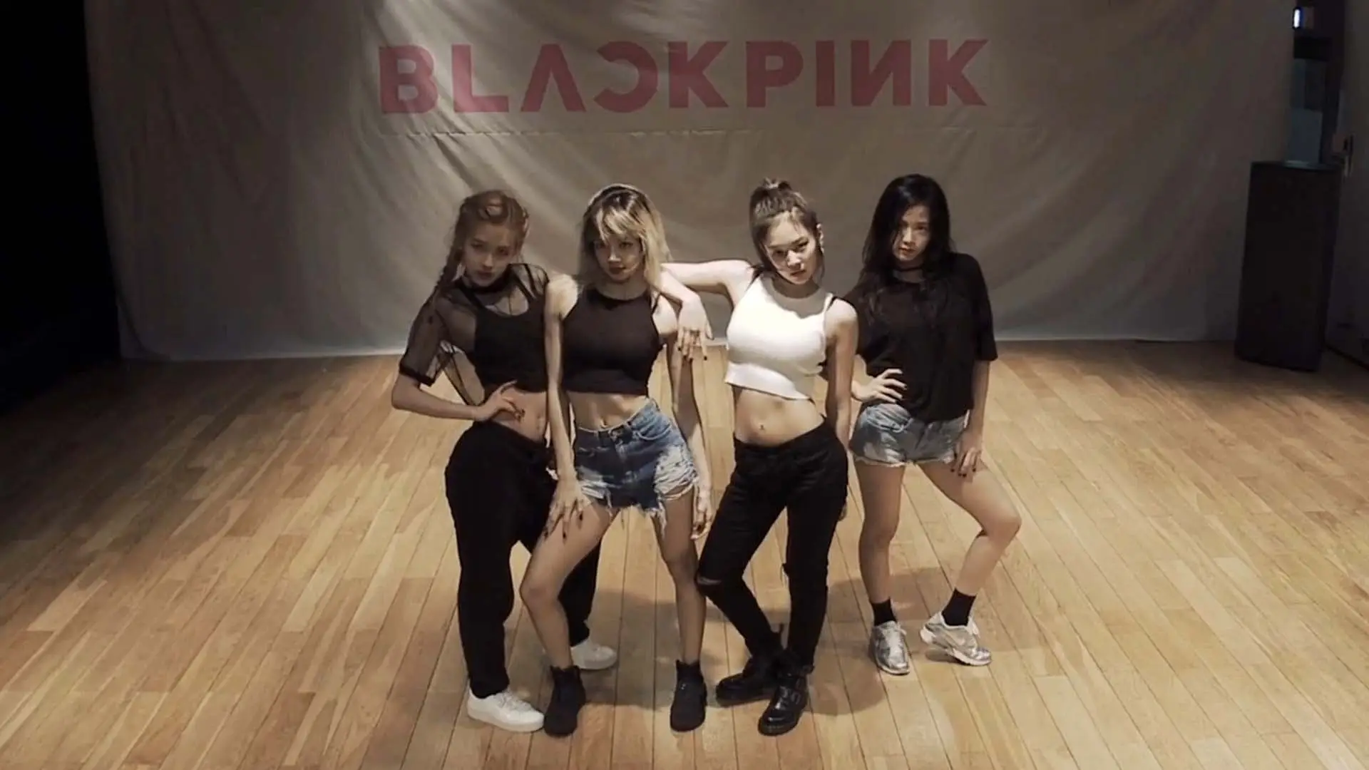 [160821 인기가요] 블랙핑크 (BLACKPINK) - 휘파람 (WHISTLE)