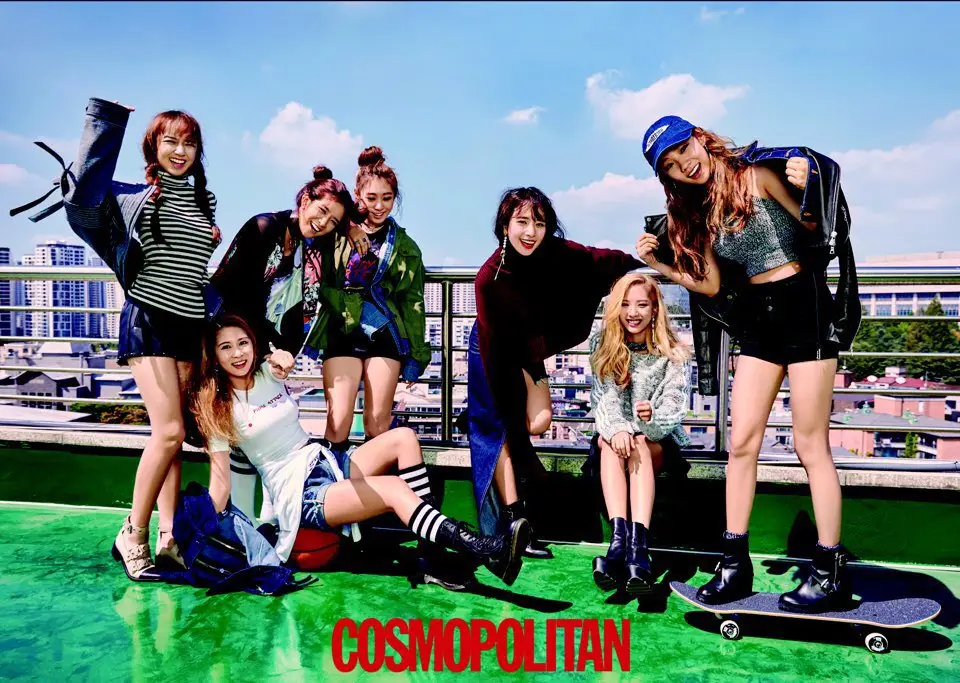 우주소녀(7명) 코스모폴리탄 9월호 화보.jpg