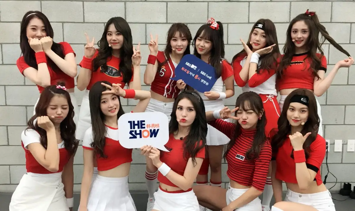 161018 더쇼 트윗 - 아이오아이.jpg