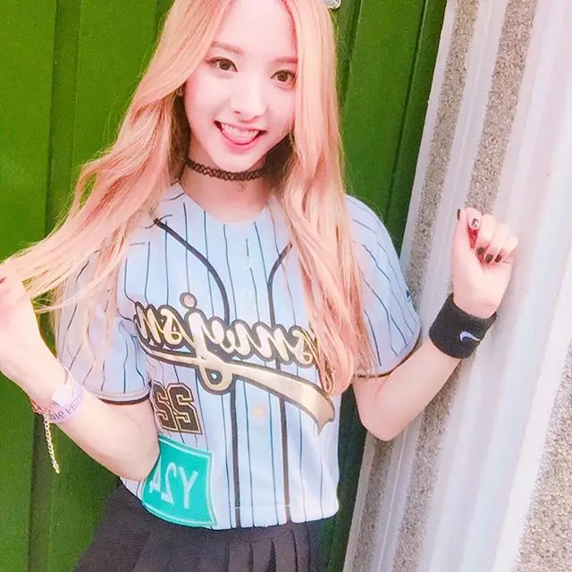 우주소녀 160520 인스타그램 업뎃.jpg