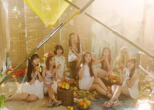 [160807 인기가요] 오마이걸 - 내 얘길 들어봐 (OH MY GIRL - Listen to my word)