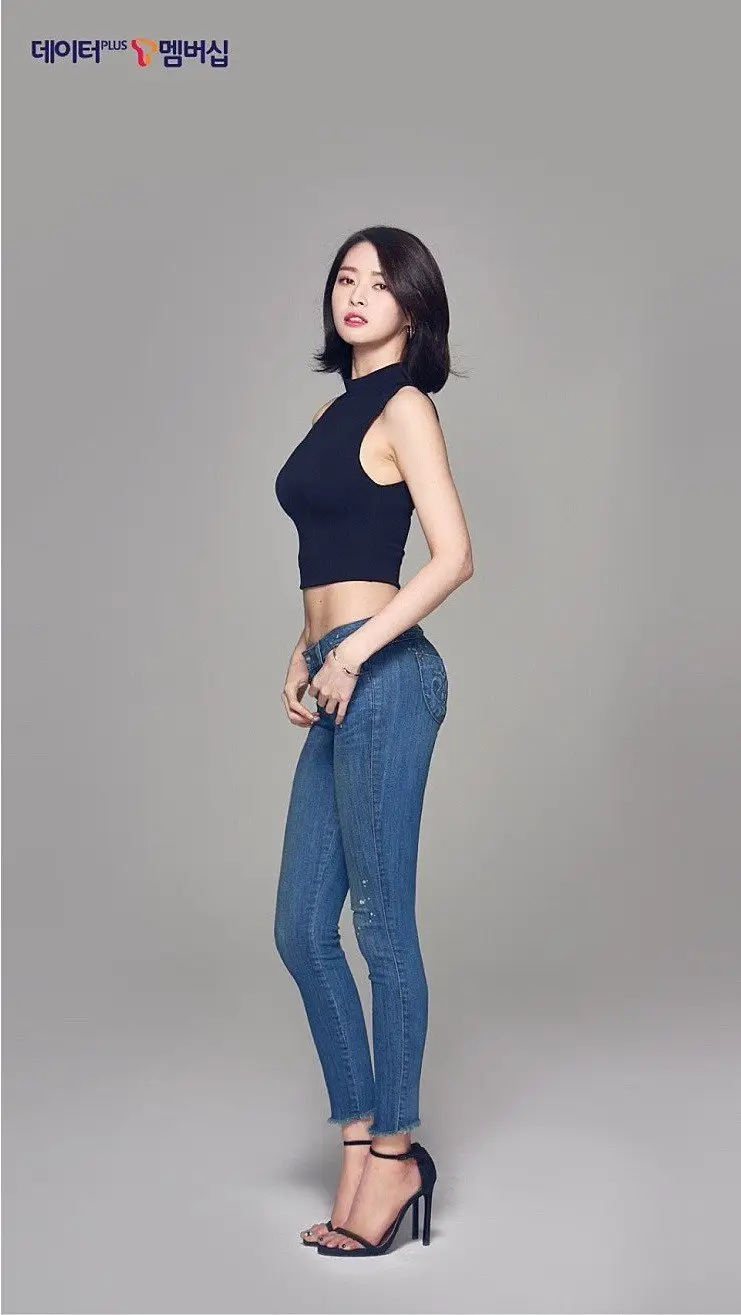 SKT 헬로비너스 나라 화보.jpg