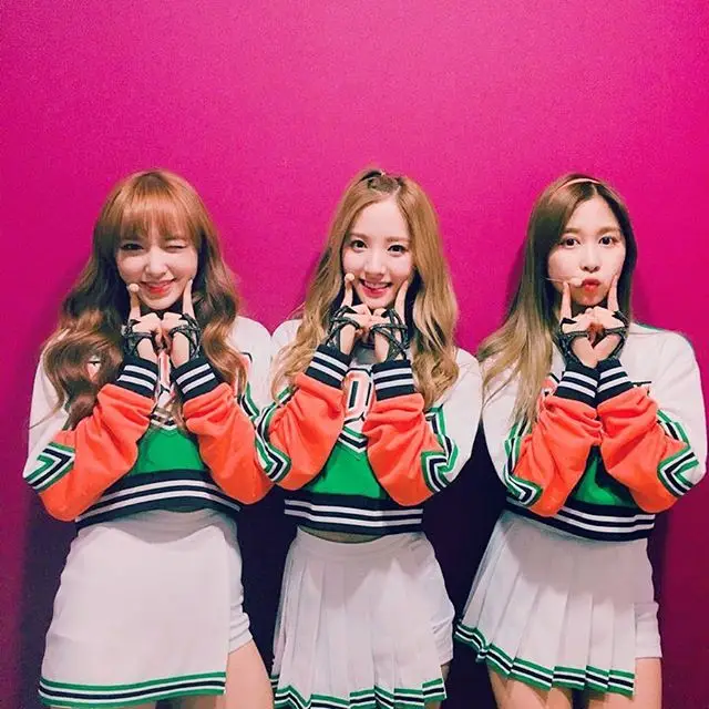 우주소녀 160507 인스타그램.jpg