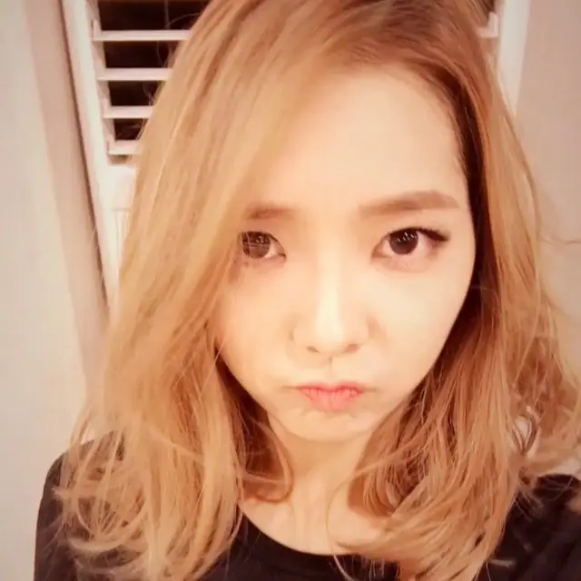 효은(스텔라) 151218 인스타그램 - 안무연습 더워더워