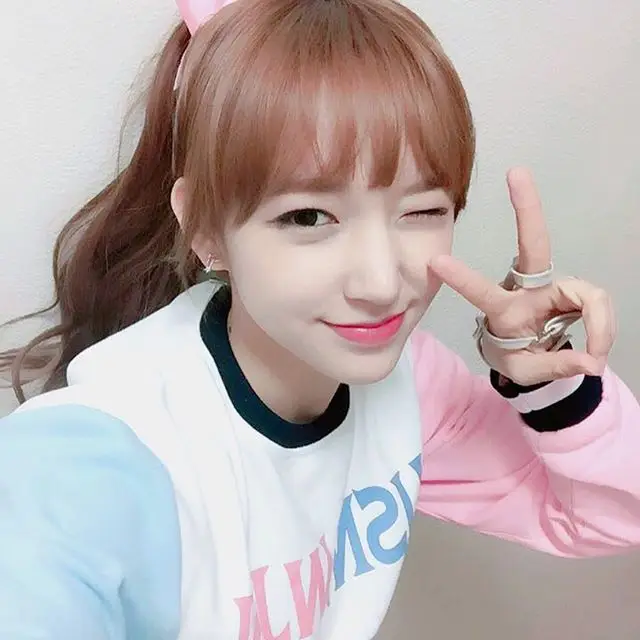 우주소녀 160408 인스타그램.jpg