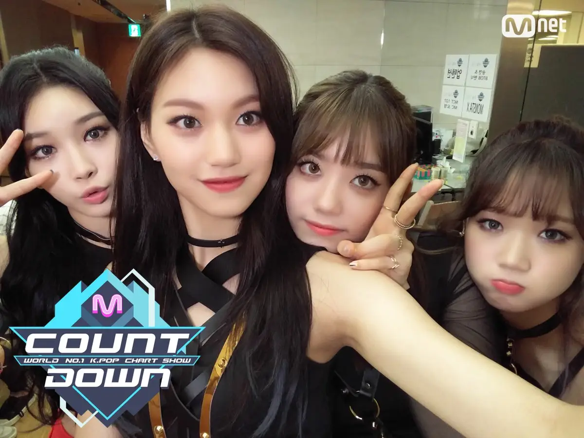 아이오아이 엠카.jpg