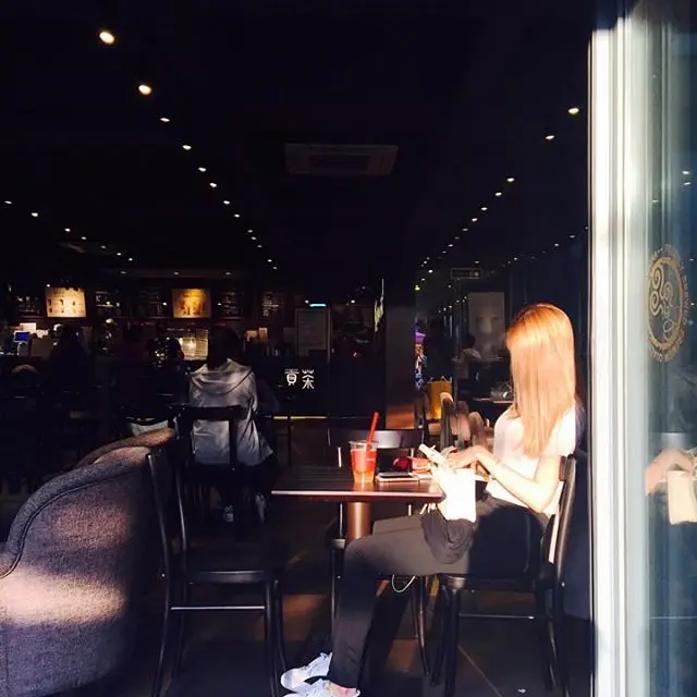 효은(스텔라) 160507 인스타그램 - #5월1일 가언과 미니를 기다리는 한#여성