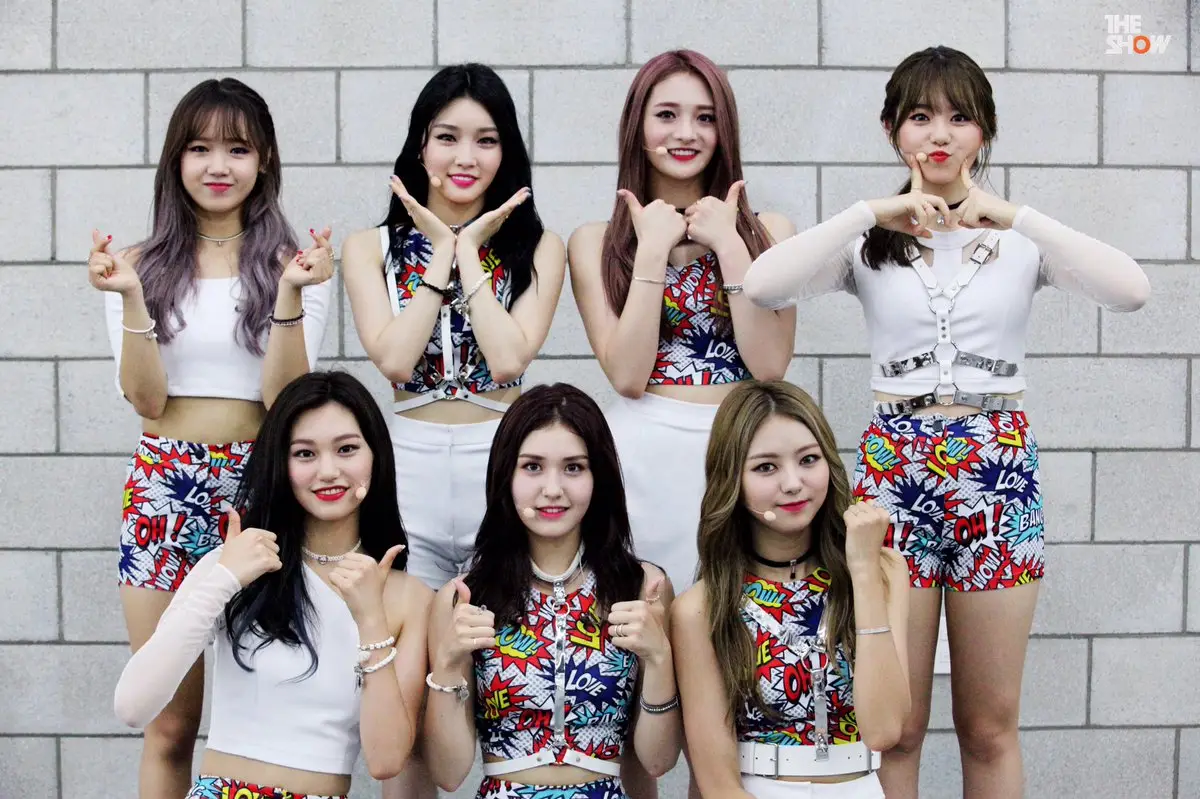 아이오아이 1위 인증샷 (더쇼 트위터).jpg