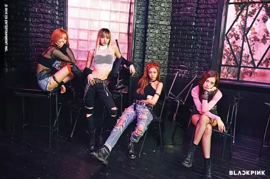 [160821 인기가요] BLACKPINK (블랙핑크) - 붐바야 (BOOMBAYAH)