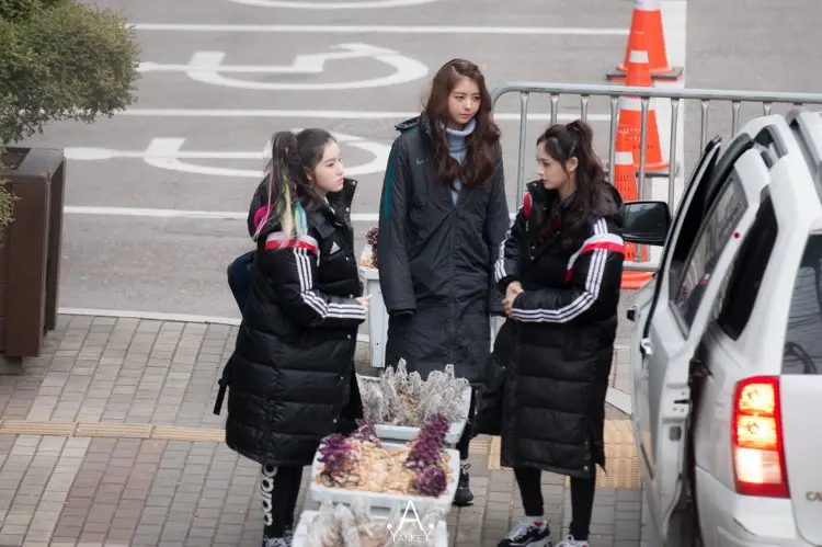 프로듀스101 출근길 사진.jpg