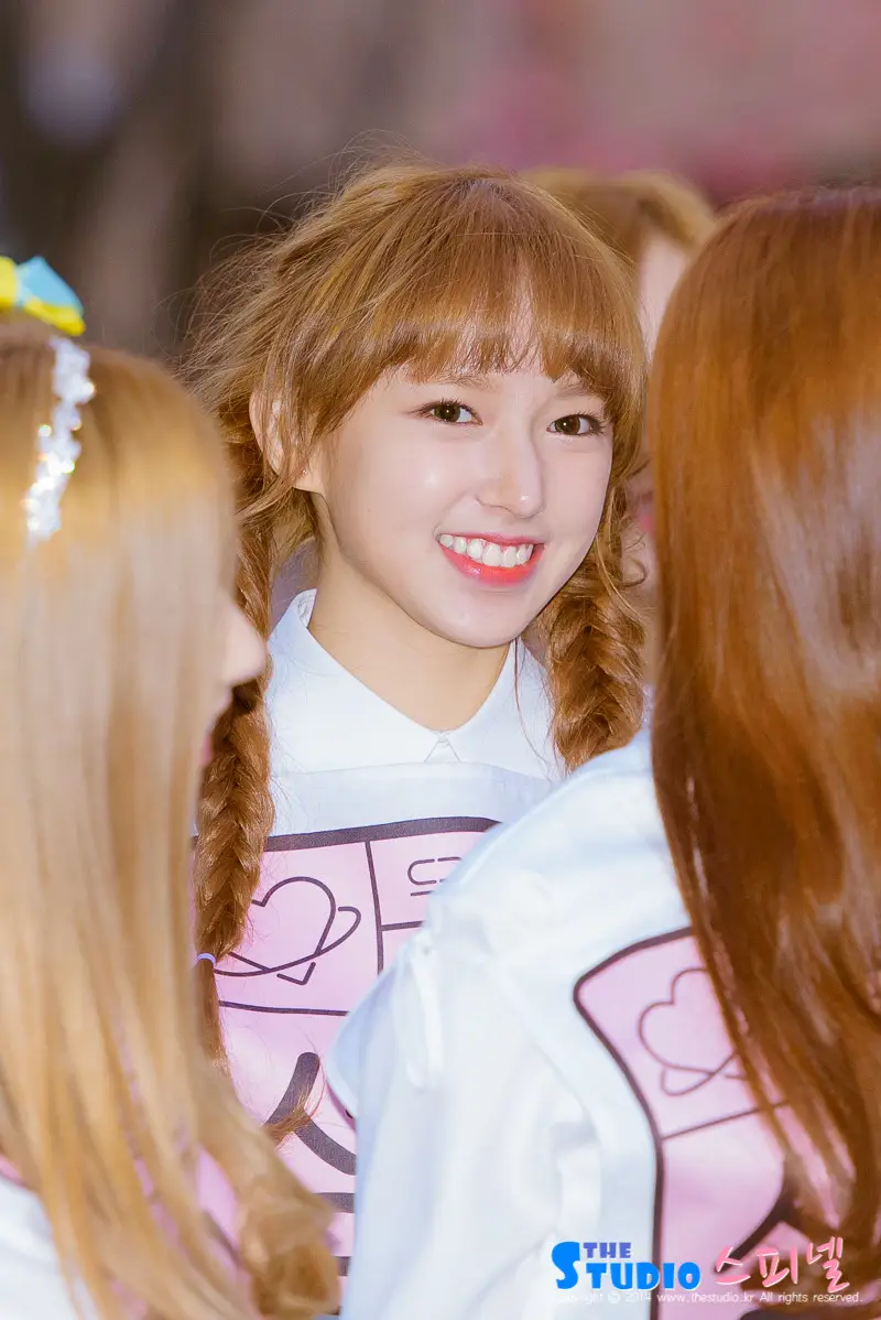 160304 뮤직뱅크 출근길 우주소녀 직찍 by 스피넬