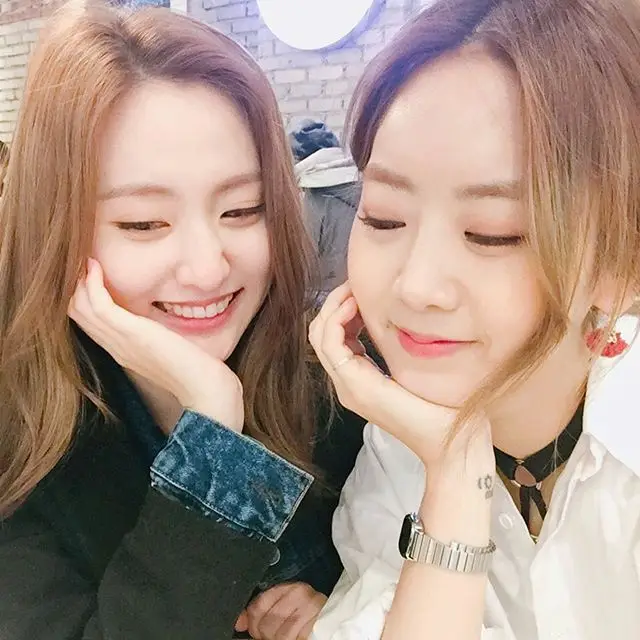해령(베스티) 151224 인스타그램 - 내가 선물일세