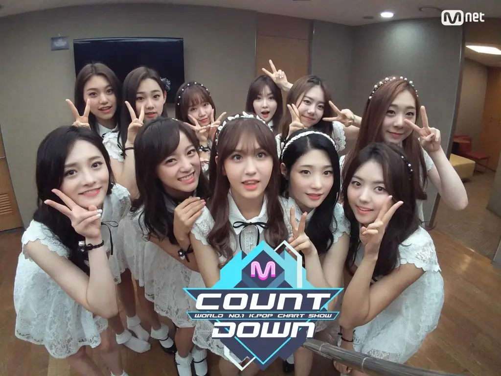 160505 엠카 트위터 - I.O.I 셀카.jpg