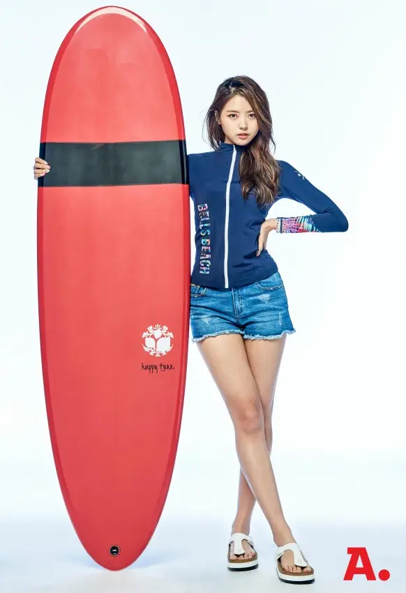 I.O.I (아이오아이) 리더 임나영, 옥션 광고 개인화보.jpg