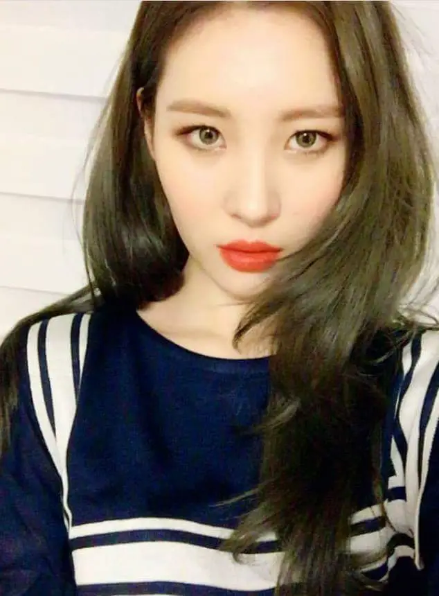 유역비 닮은 최근 선미.jpg