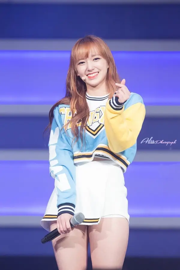 매력미 넘치는 우주소녀 성소