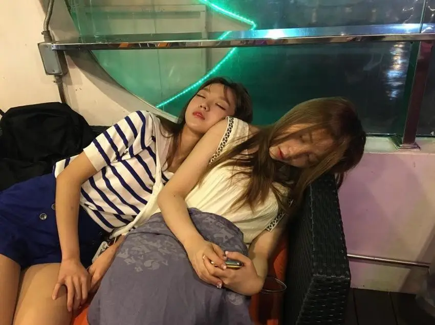 맥주 두 잔 마신 퀵소희랑 빛채경