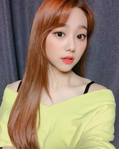강미나 (You are actually much prettier in person.)