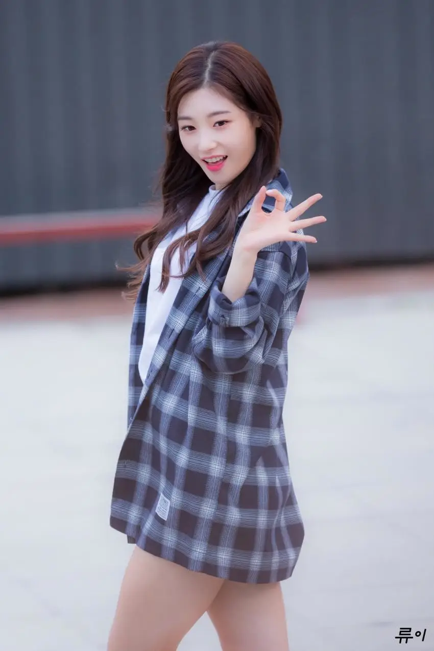 귀요운 다이아 정채연
