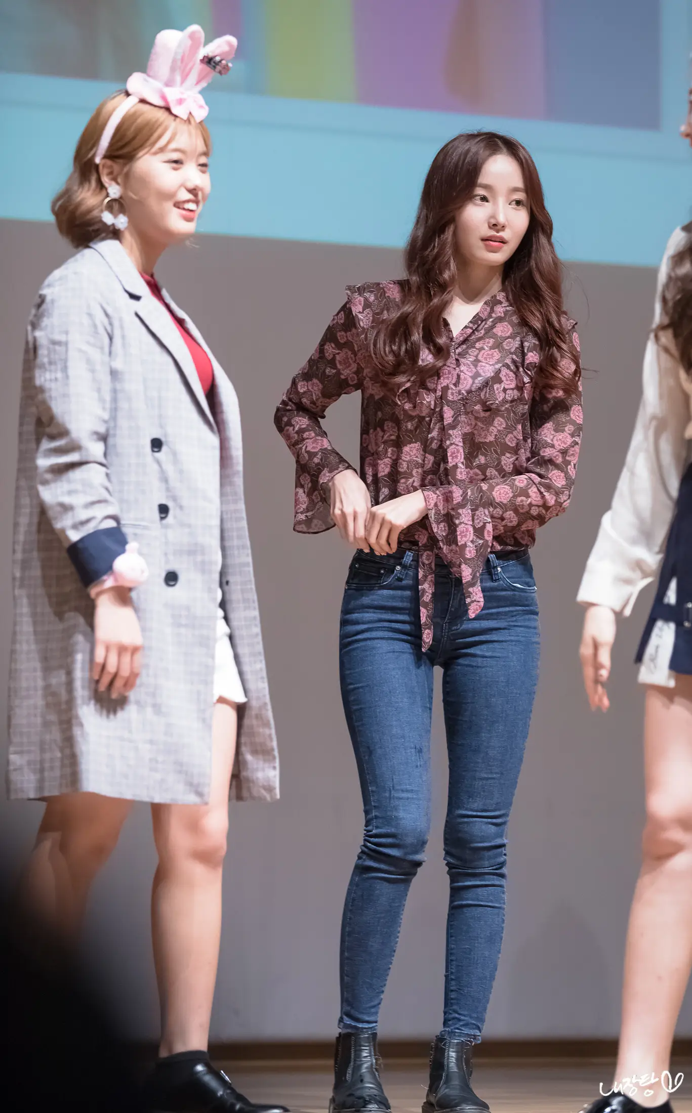 모모랜드 연우 스키니핏