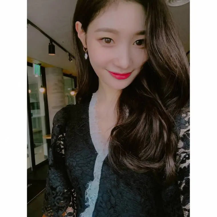 정채연 셀카