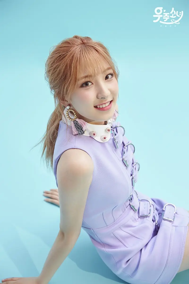 우주소녀 정규 앨범 독점 선공개 사진.jpg