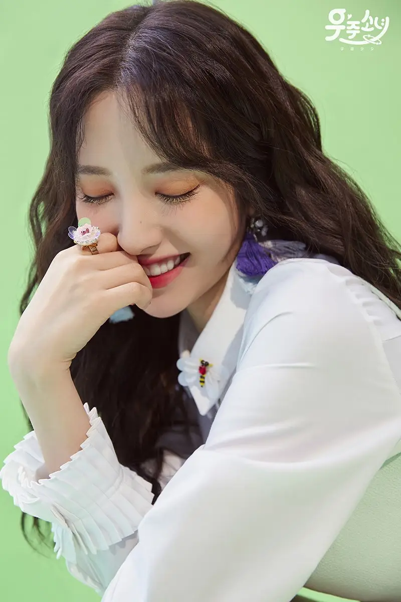 우주소녀 정규 앨범 독점 선공개 사진.jpg