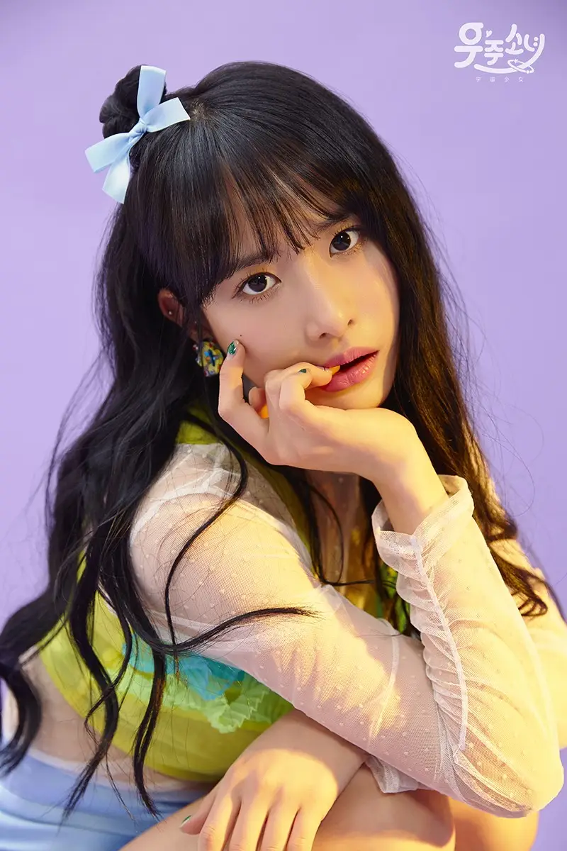 우주소녀 정규 앨범 독점 선공개 사진.jpg