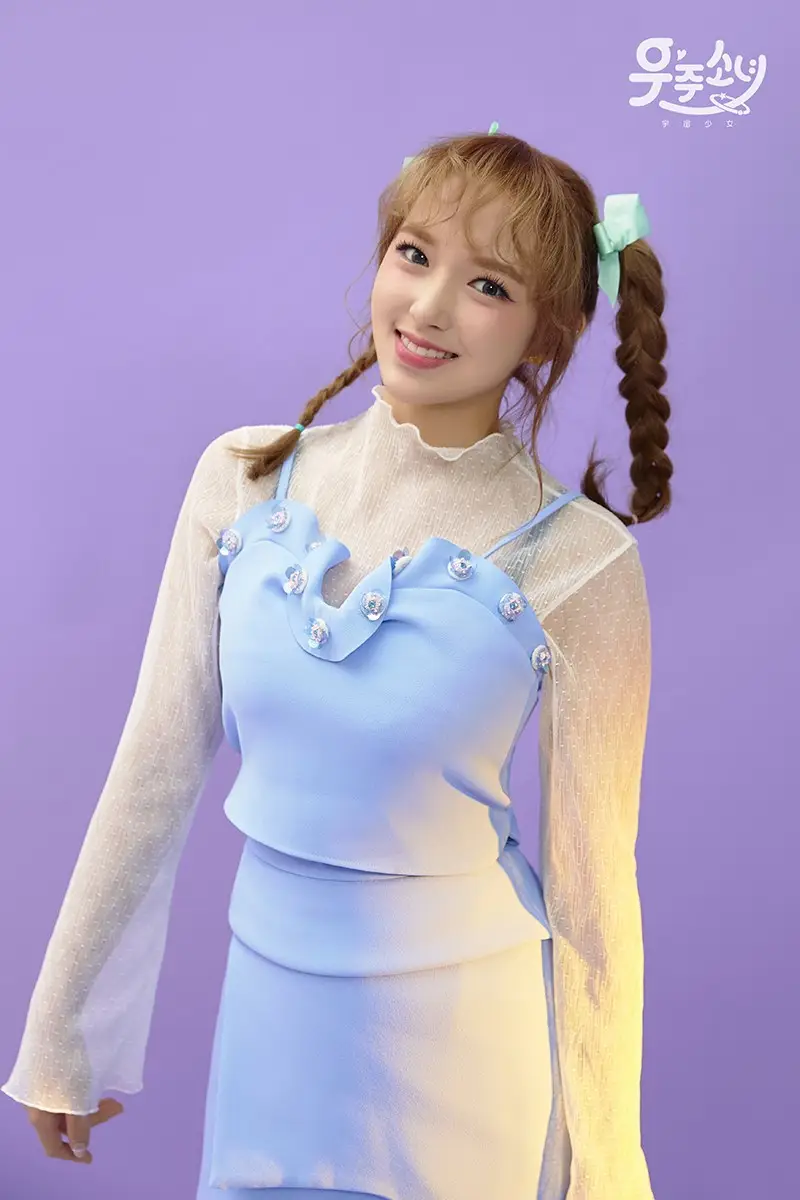 우주소녀 정규 앨범 독점 선공개 사진.jpg
