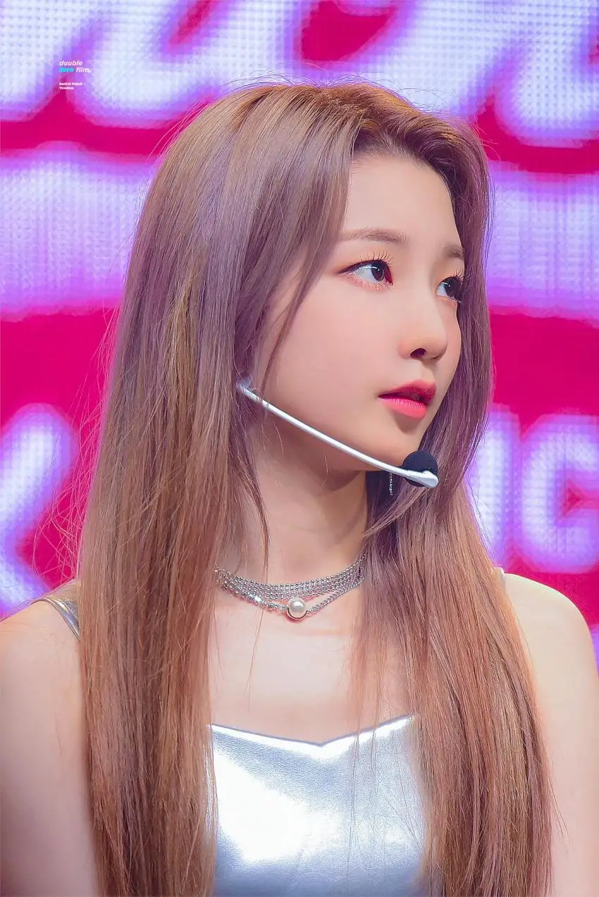 [10p] 로켓펀치 연희.jpg