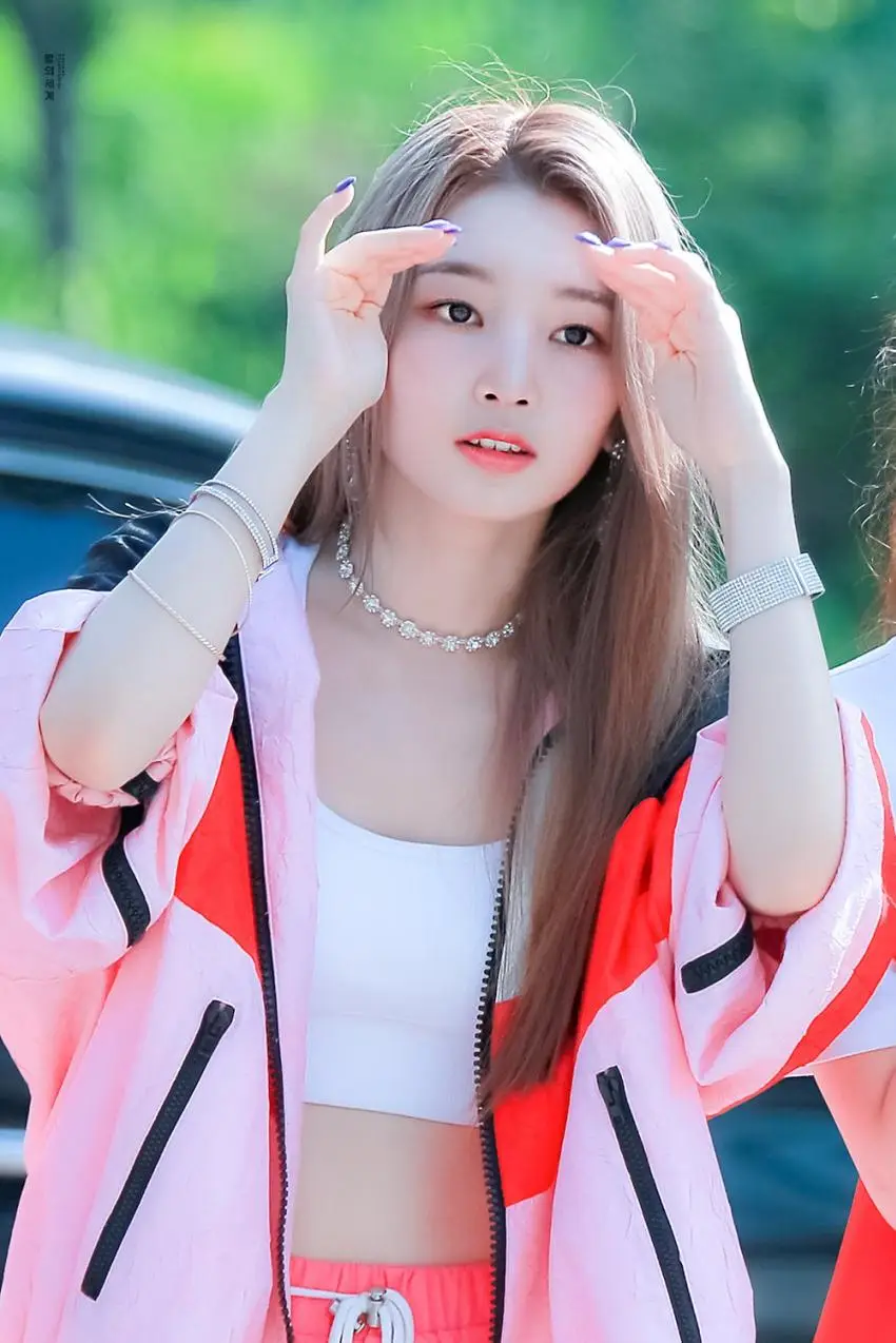 [10p] 로켓펀치 연희.jpg