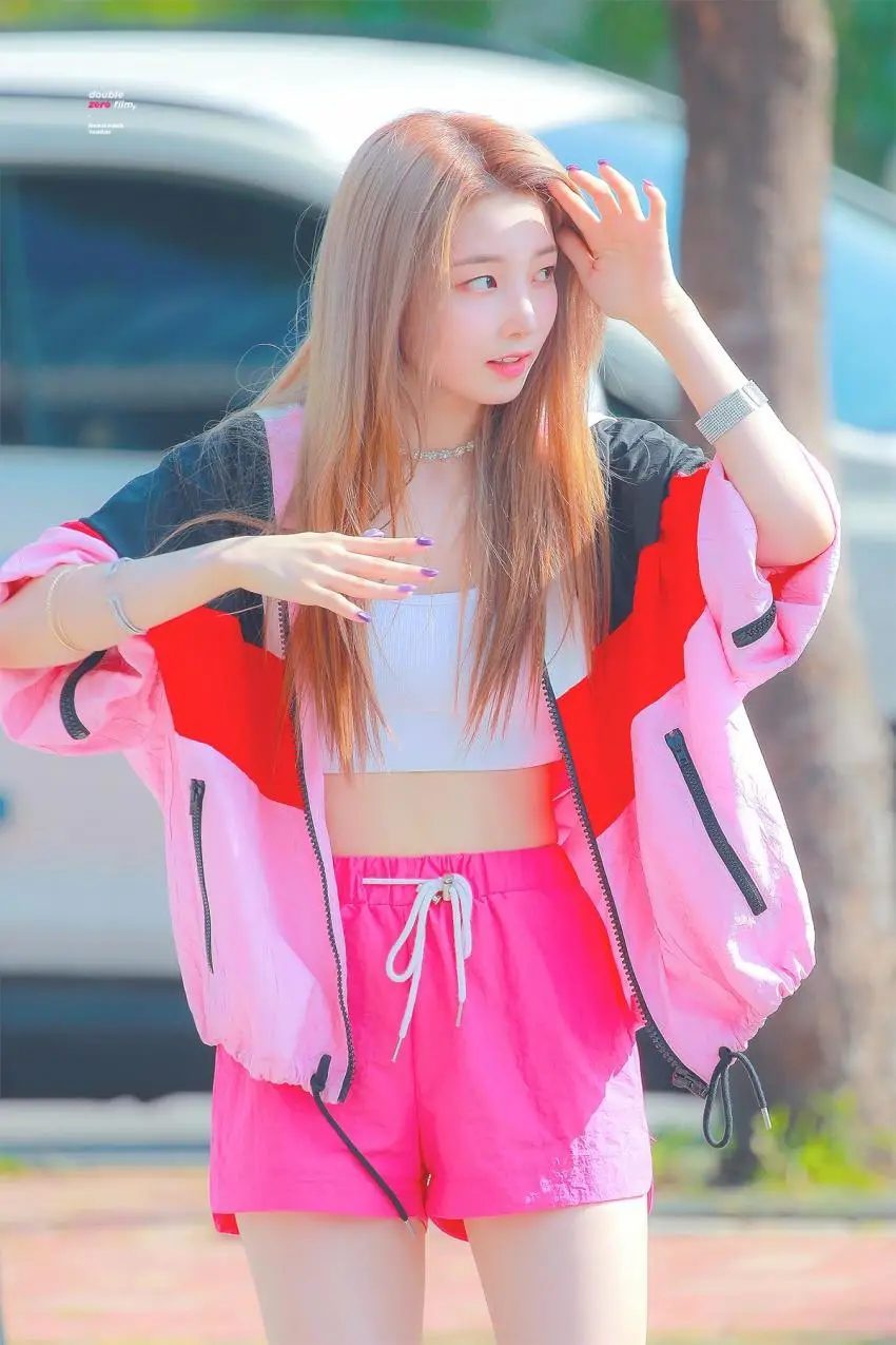 [10p] 로켓펀치 연희.jpg
