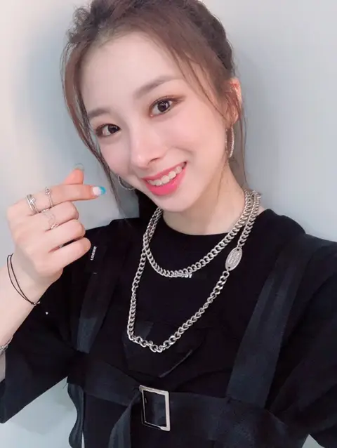 새롭게 트위터 개설한 로켓펀치